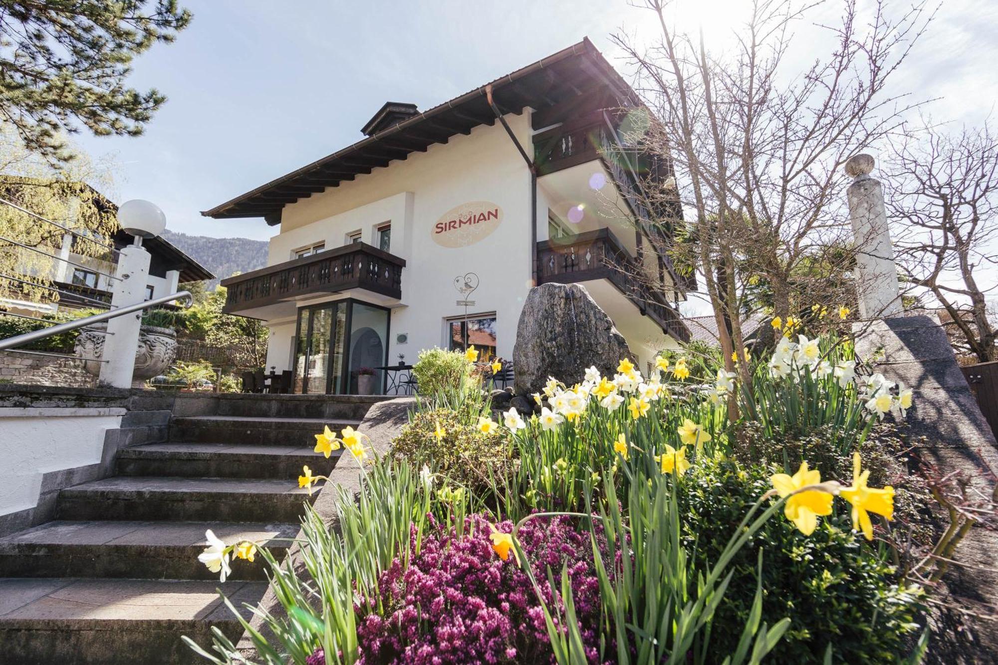 Hotel Garni Sirmian Merano Exteriör bild