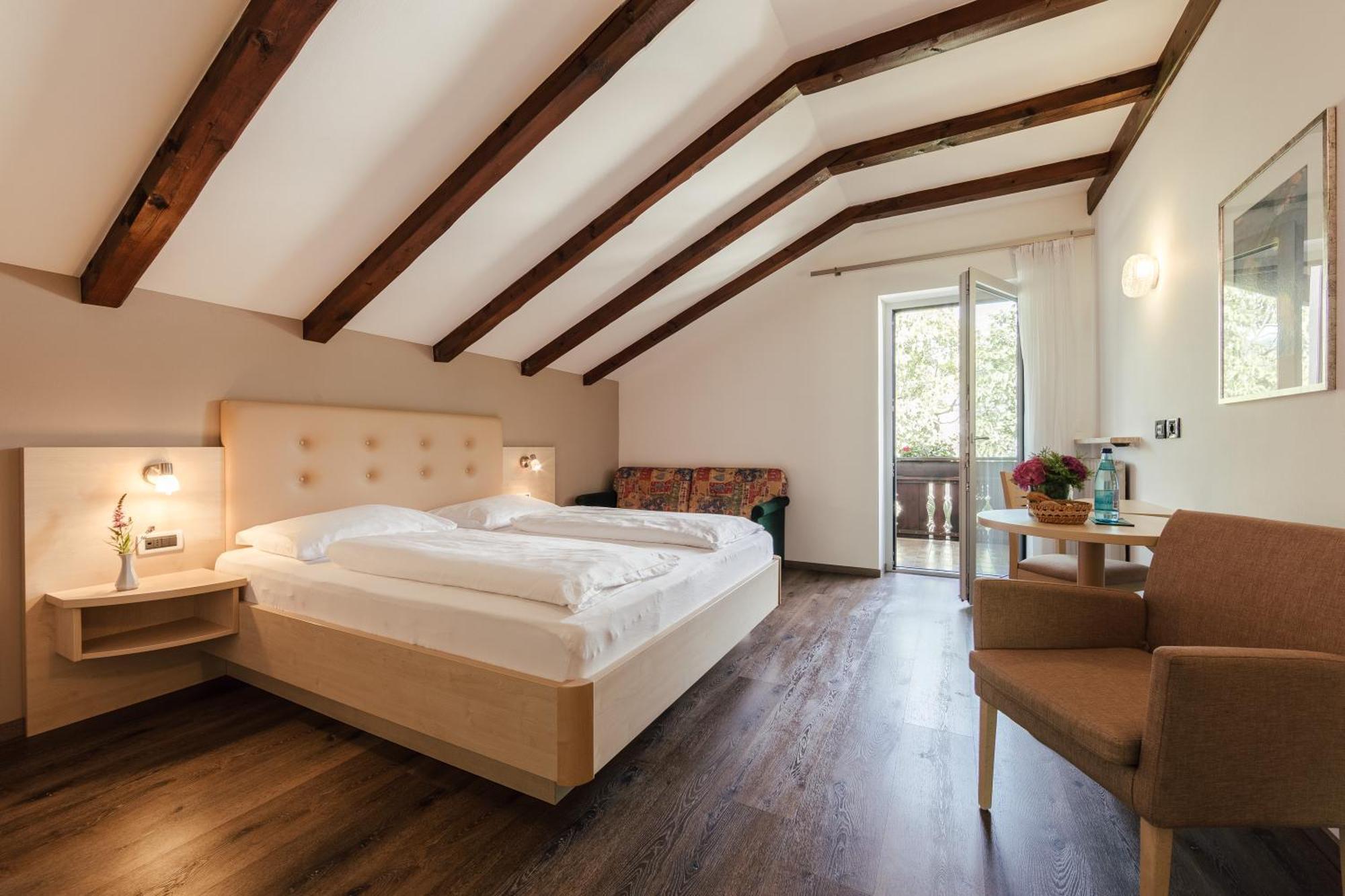 Hotel Garni Sirmian Merano Rum bild